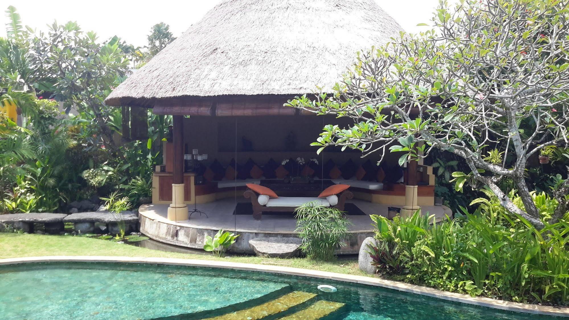 Villa Plawa Asri Seminyak  Luaran gambar