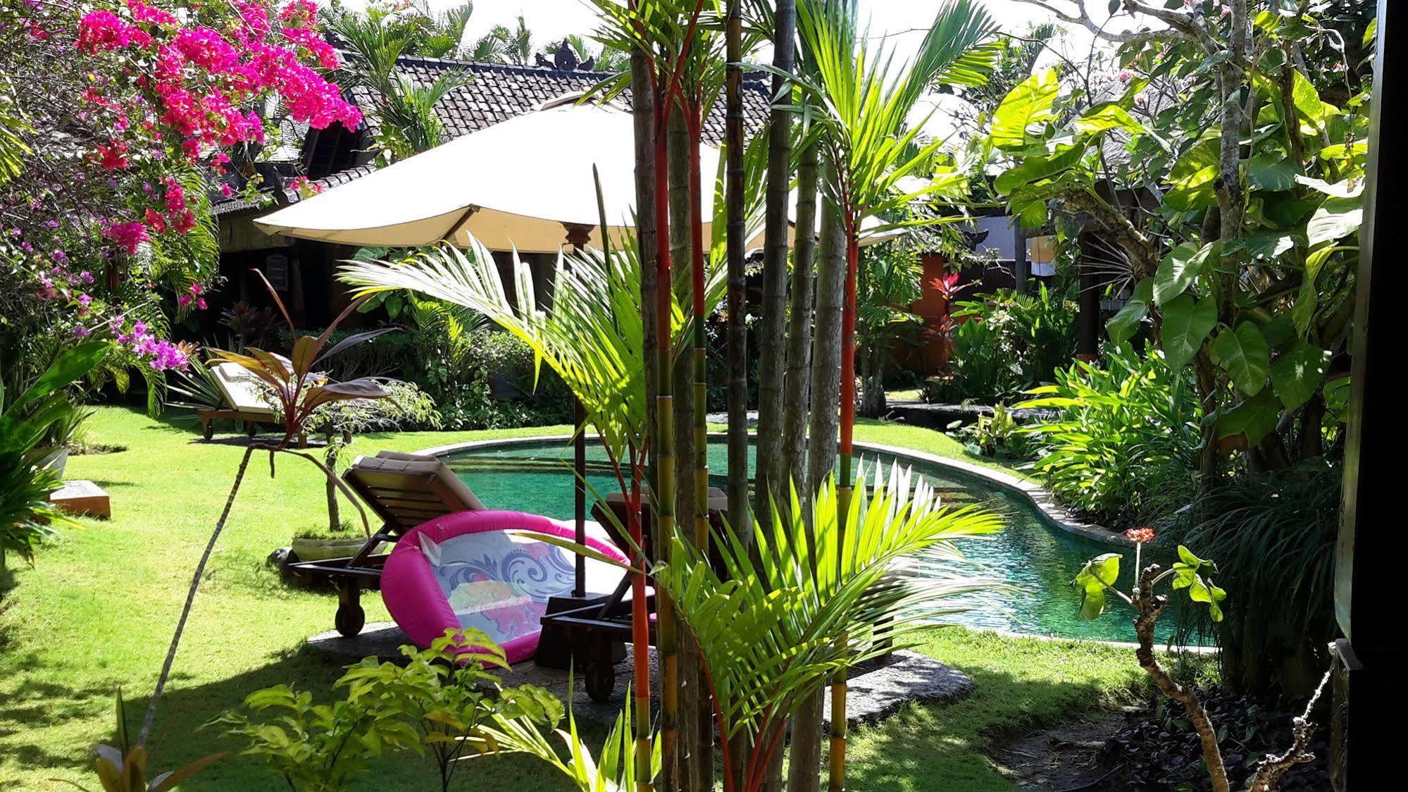 Villa Plawa Asri Seminyak  Luaran gambar