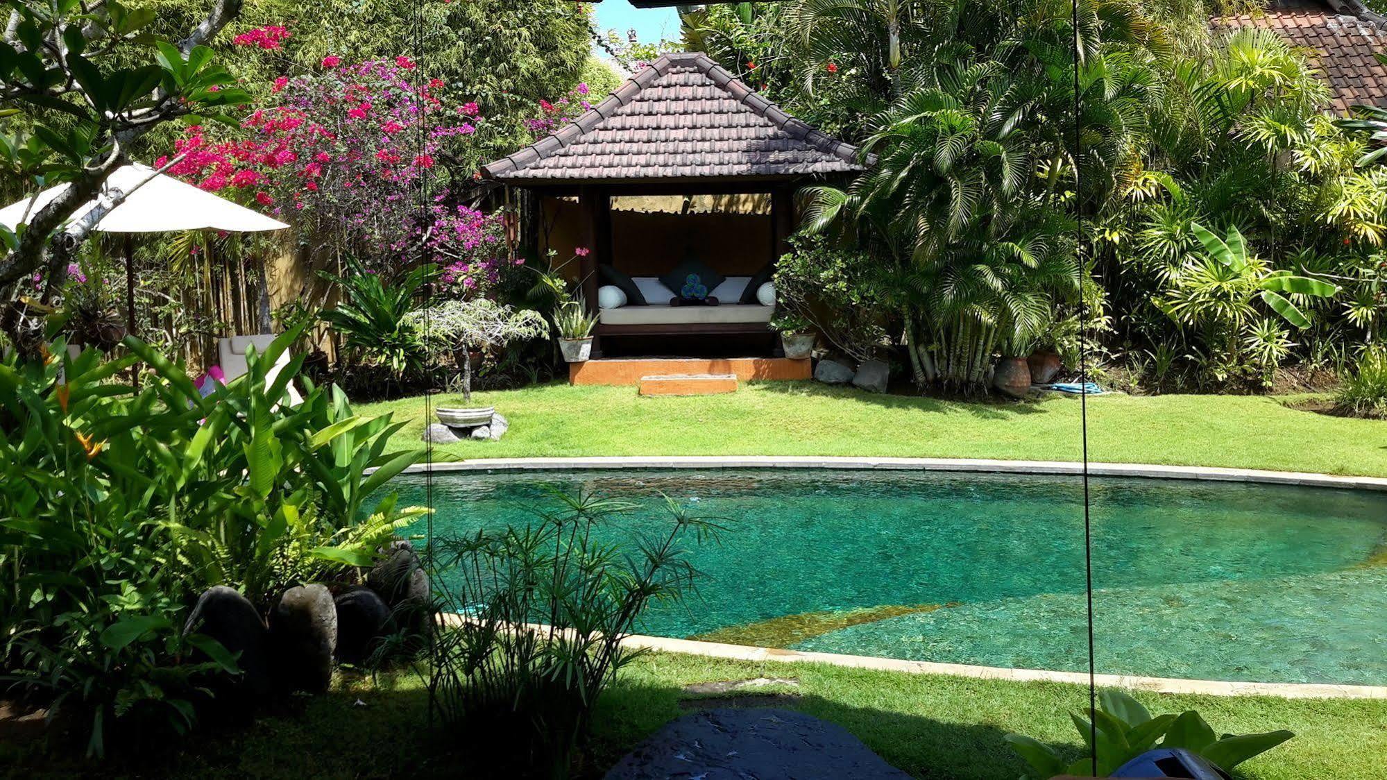 Villa Plawa Asri Seminyak  Luaran gambar