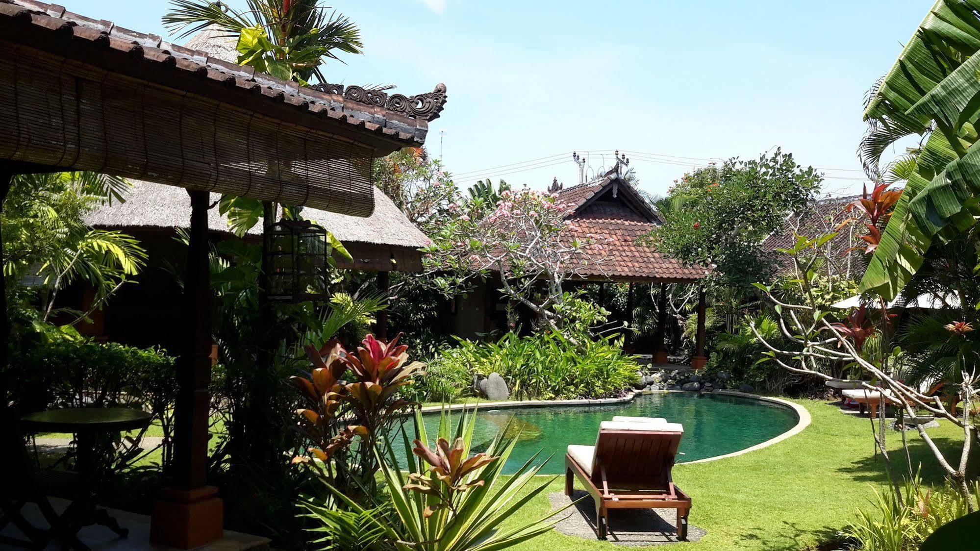 Villa Plawa Asri Seminyak  Luaran gambar