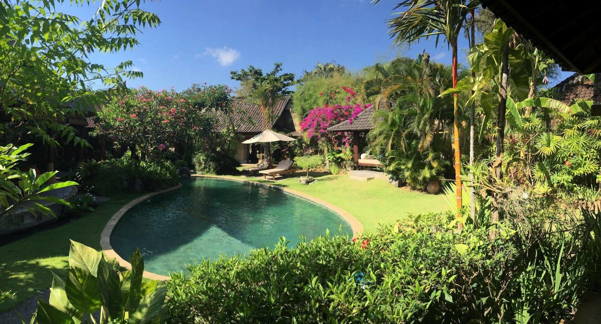 Villa Plawa Asri Seminyak  Luaran gambar