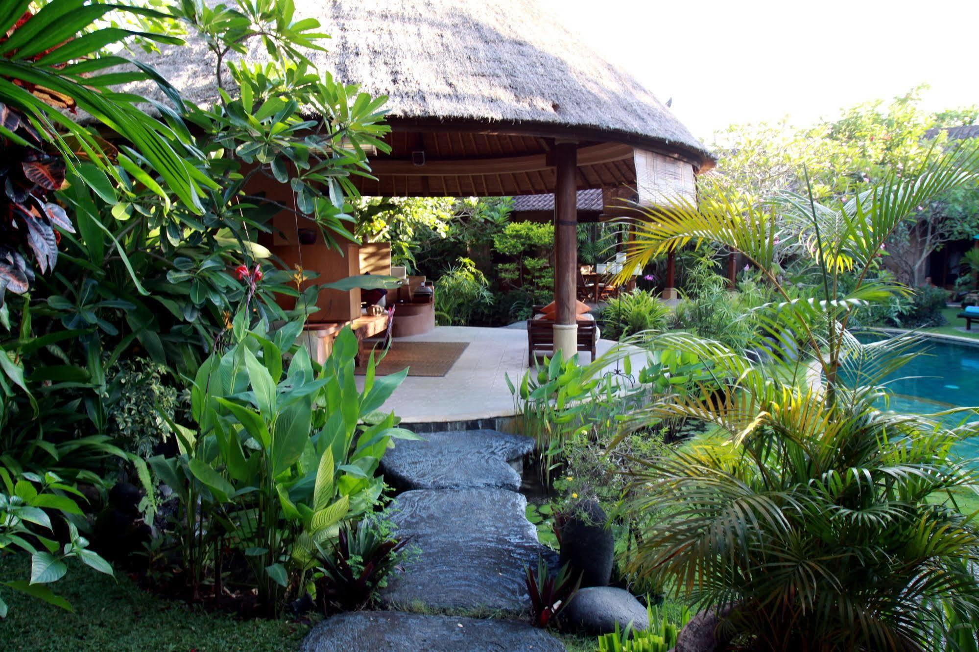Villa Plawa Asri Seminyak  Luaran gambar