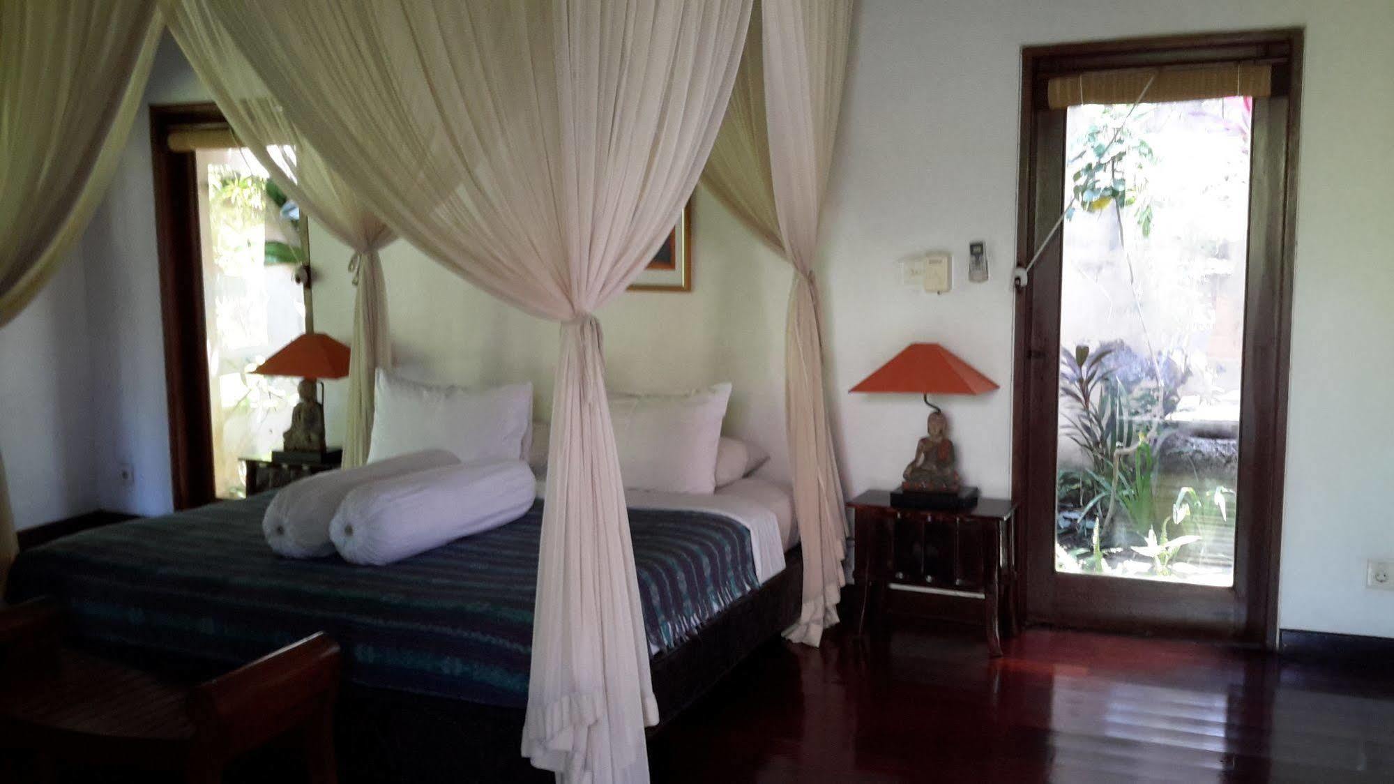 Villa Plawa Asri Seminyak  Luaran gambar